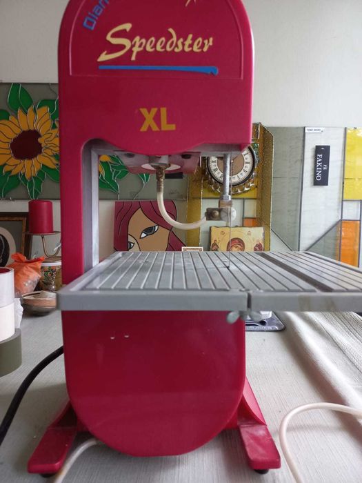 aparat  electric de taiat sticla cu pinza diamantata