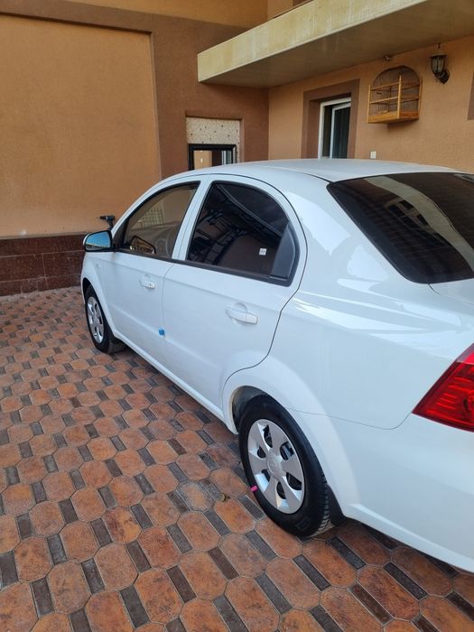 Аренда авто нексия  3