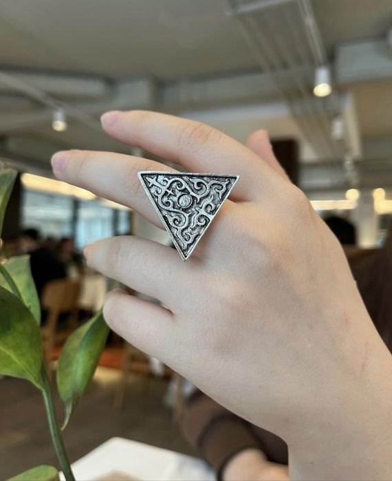 Национальные украшения