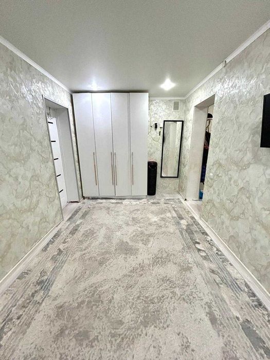 Продаётся 2 комн квартира