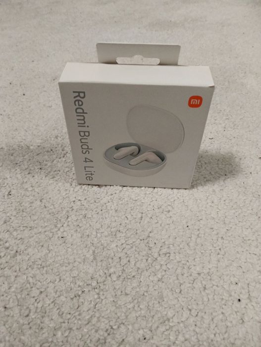 Продавам Слушалки Xiaomi Redmi Buds 4 Lite
