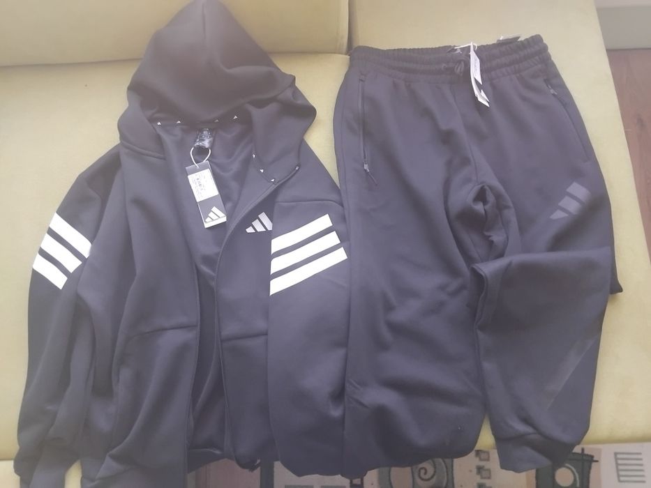 Анцунг  Adidas комплект, черен, размер М
