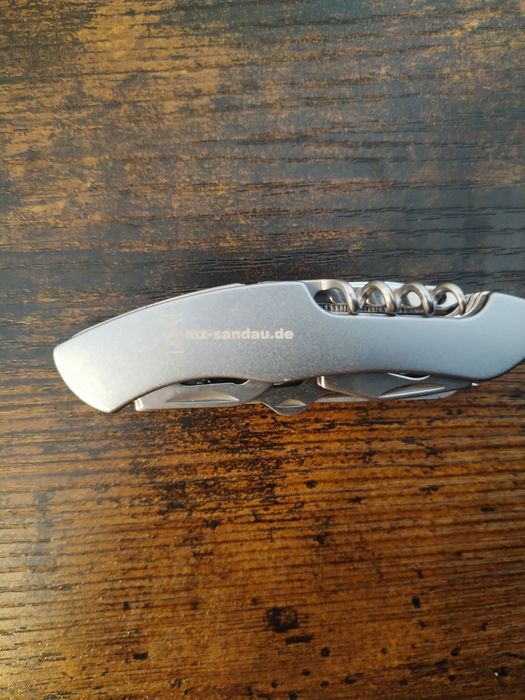 Briceag multifunctional