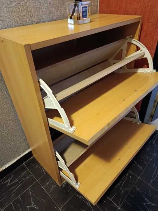 Шкаф за обувки с две отделения