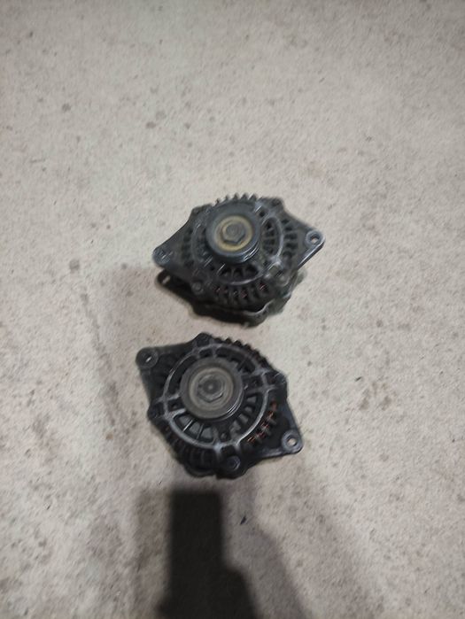 Продам запчасти на Мазда кронос