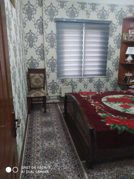 Yangi Hayot Do`stlik 2 mavezsi 3 xonali uy sotiladi