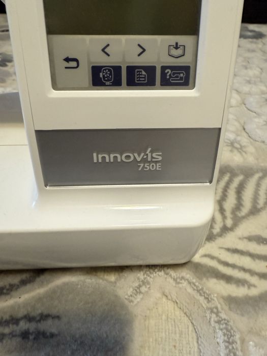 Vand masina brodat Brother Innovis 750 E