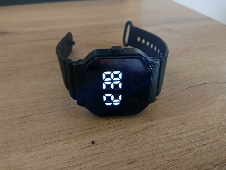 Электронные часы