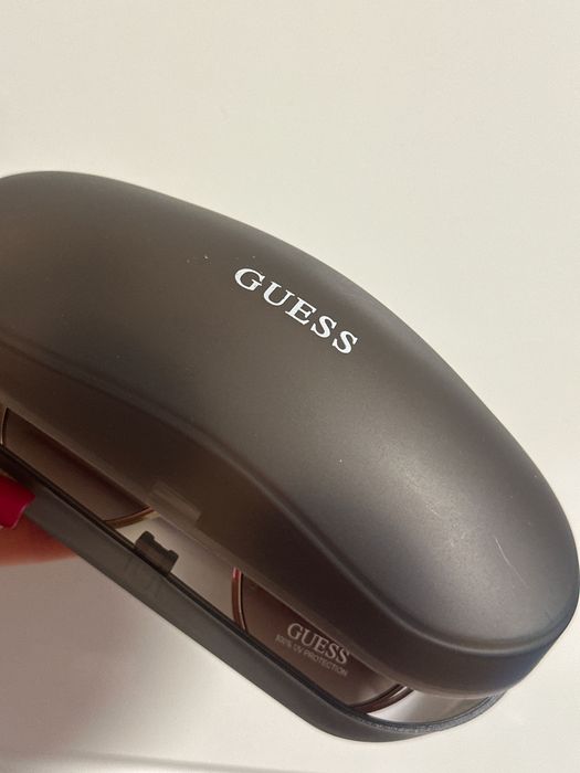 Дамски слънчеви очила Guess