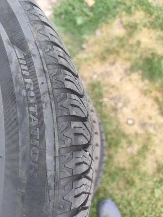 Vând roti Peugeot 508