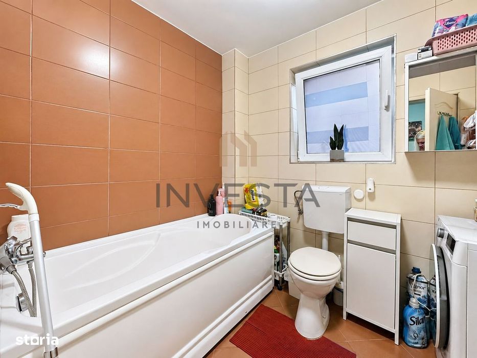 Apartament 2 camere decomandat, etaj intermediar, zona Intre Lacuri!