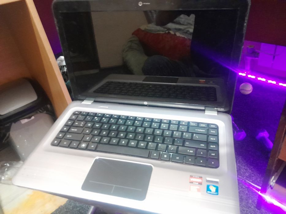 Продам ноутбук Hp Pavilion dv6 рабочий не горит экран