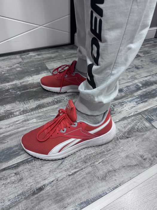 Кросовки Reebok, размер 41