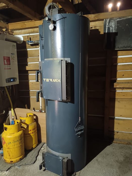 Centrala pe lemne cărbuni și peleti