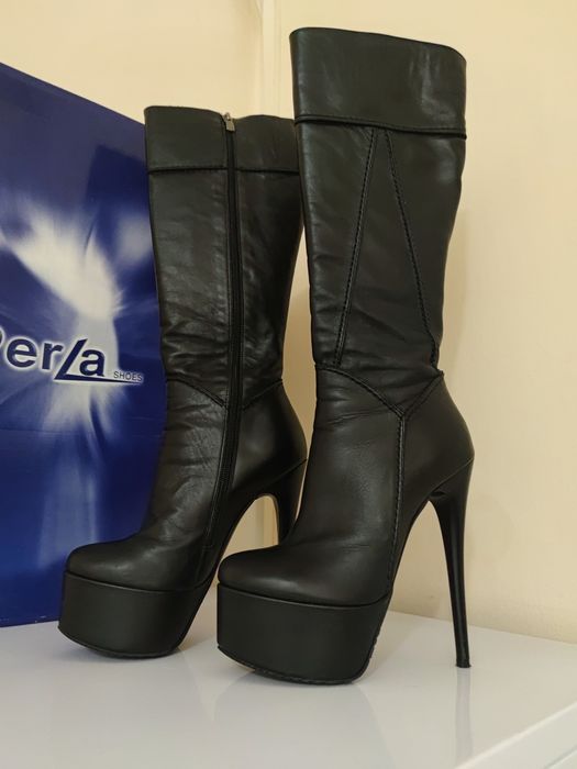 PerLa shoes  ботуши на висок ток