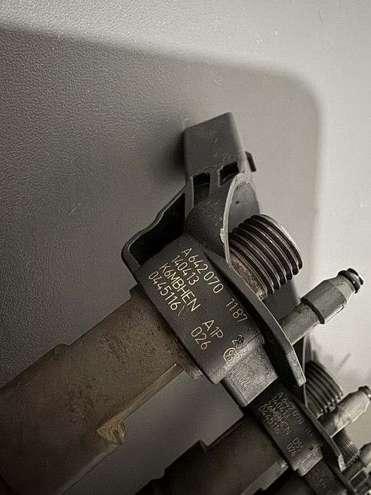 Vând injectoare Mercedes cls 2016