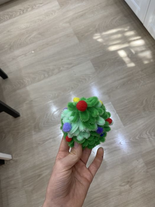 Игрушка ёлочка.