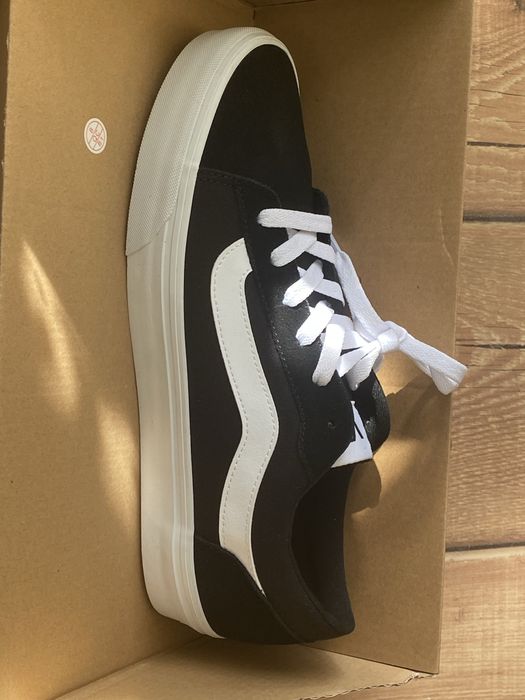 Vans 43 - noi - in cutie