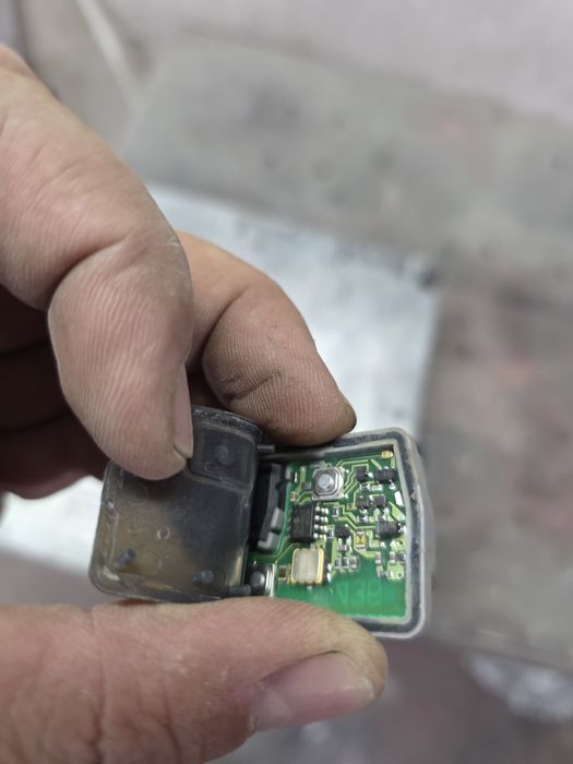 Компютър от тойота селика т23 2003г.143к.с.  със имобилайзер