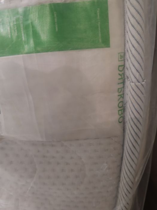 Продам матрац 1,6 на 2 метра б/у