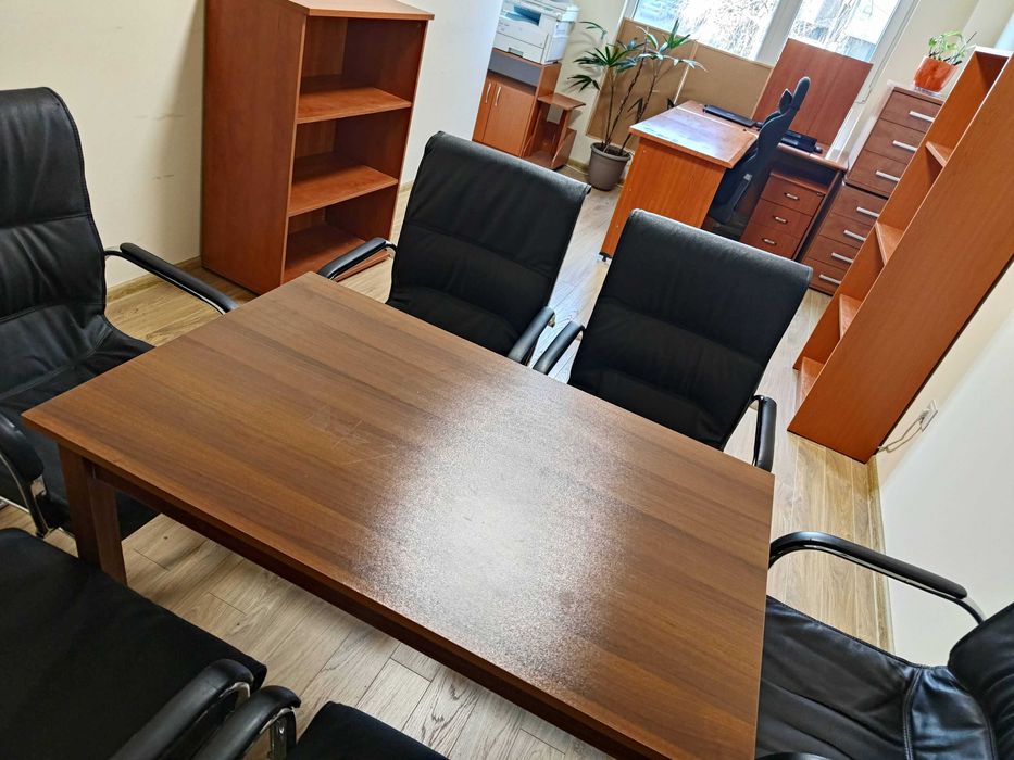 Геймърски стол DXRacer отлично работещи механизми здрав черен текстил