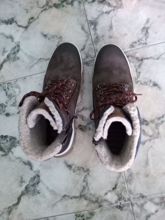 Нови мъжки обувки