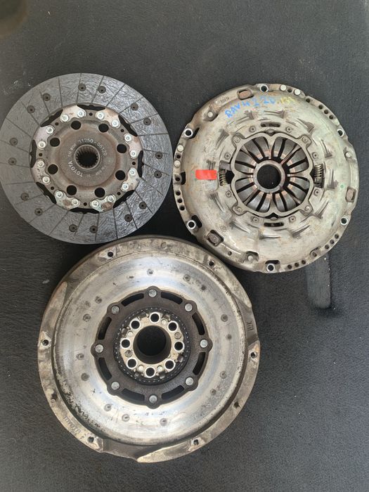 Kit ambreiaj Volanta placa presiune disc Toyota RAV 4. 2.2 Diesel 2007