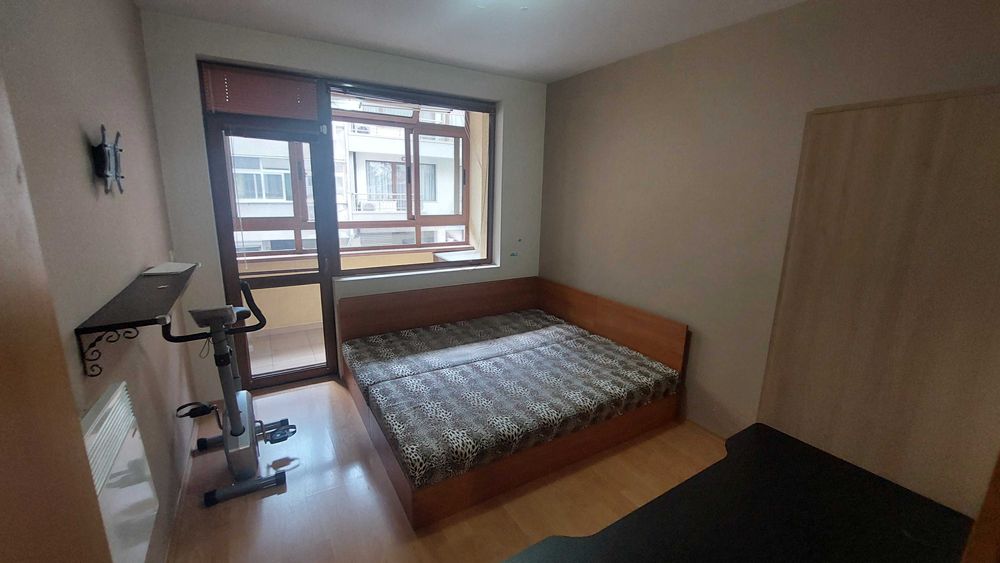 Продава се Тристаен апартамент в Варна, Окръжна болница - 82 кв.м за 2927 €/кв.м - Снимка #2