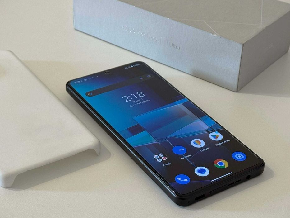 Бартер! Гаранция! Като НОВ! ASUS Zenfone 11 Ultra 256/12GB Blue (Син)