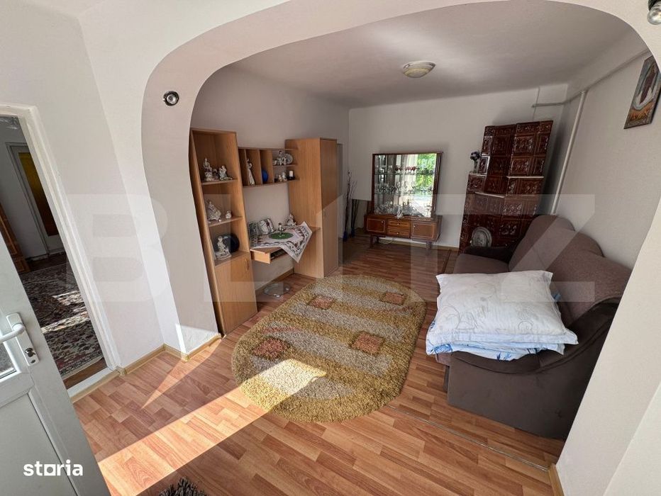 Casa de vacanta, de vanzare, cu 4 camere, 165 mp, zona Vulcana Pandele