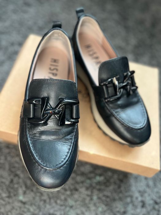 Спортно -елегантни обувки Hispanitas