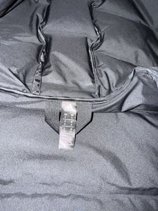 Geaca Adidas originala , impecabila Ca Noua !