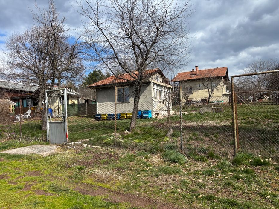 Малък рай в с. Вакарел