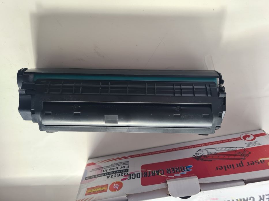 Продам картридж Q2612A