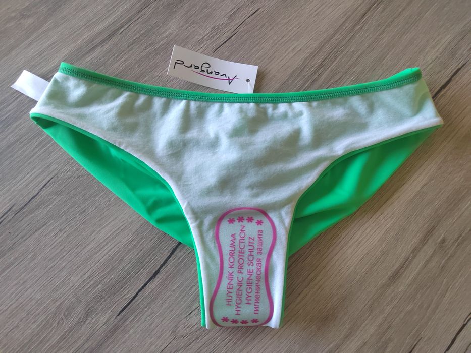 Дамски Зелен бански бразилиана