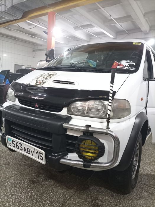 Продам mitsubishi delica
