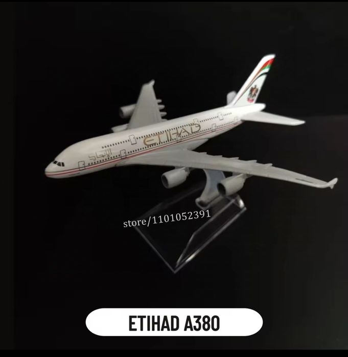 Macheta jucarie metalica avion scara 1:400, noi