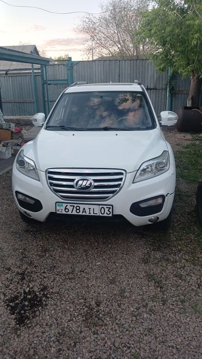 Продам машину лифан