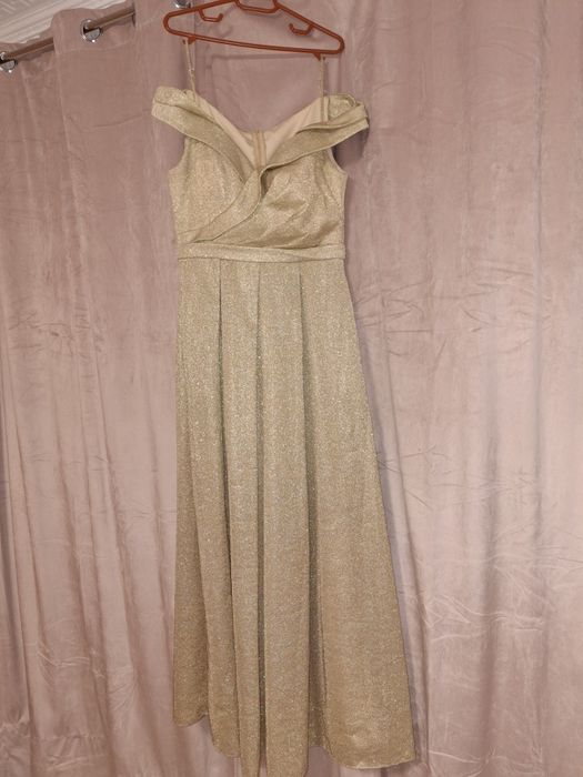 Rochie aurie lunga