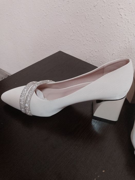 Toylar ucun tuflik yangi