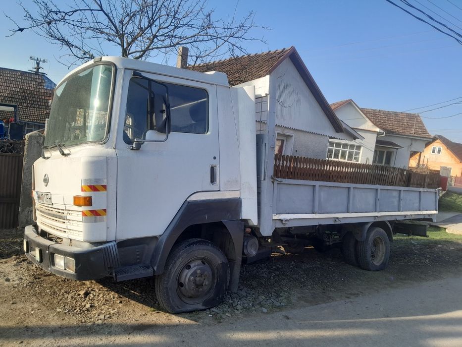 Mașină Nissan Eco-T100