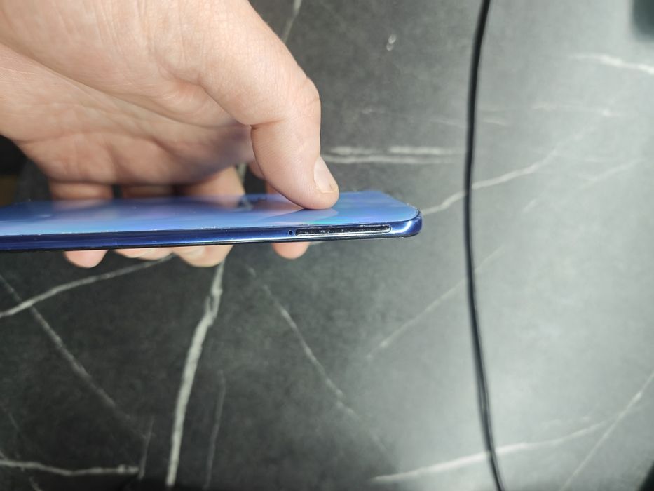 Samsung a40 liber retea