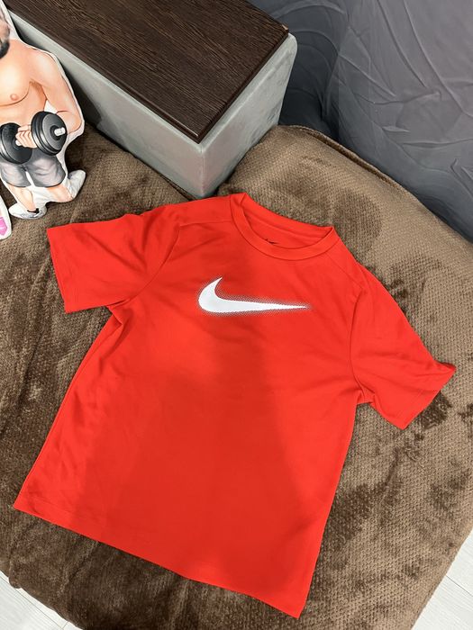 Тениски - Nike , риза - H&M