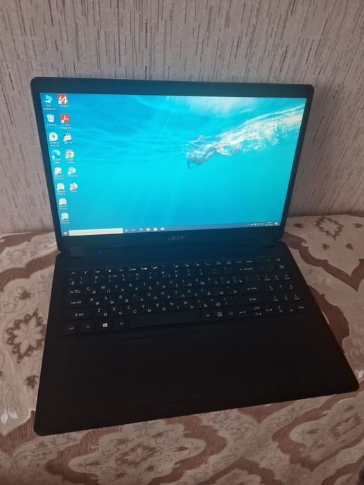 Продам ноутбук Acer i3