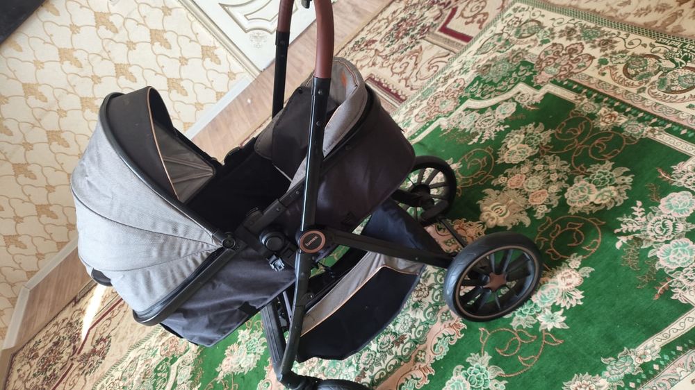 Коляска хорошем состоянии
