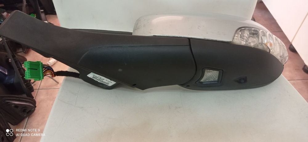 Вольво S80/V70. XC70. Зеркала оригинал.