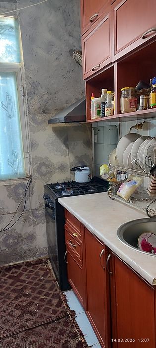 Uy sotiladi 1 xonali Sergeli дом продается