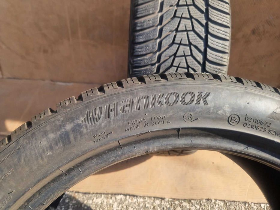 2 Hankook R19 235/45
Зимни гуми 
DOT3420