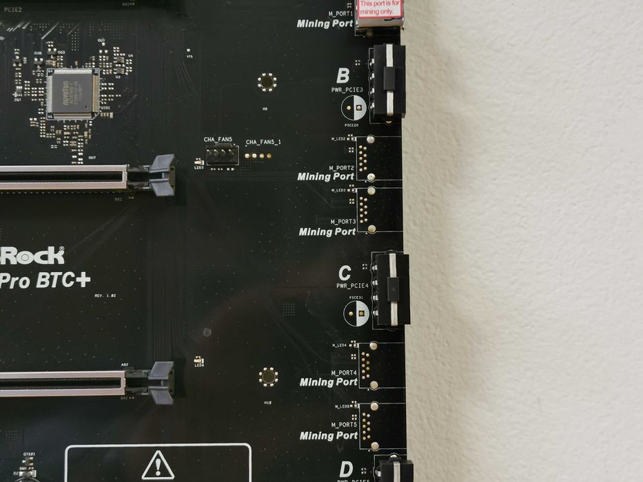 Asrock H510 Pro BTC+ дъно за майнинг