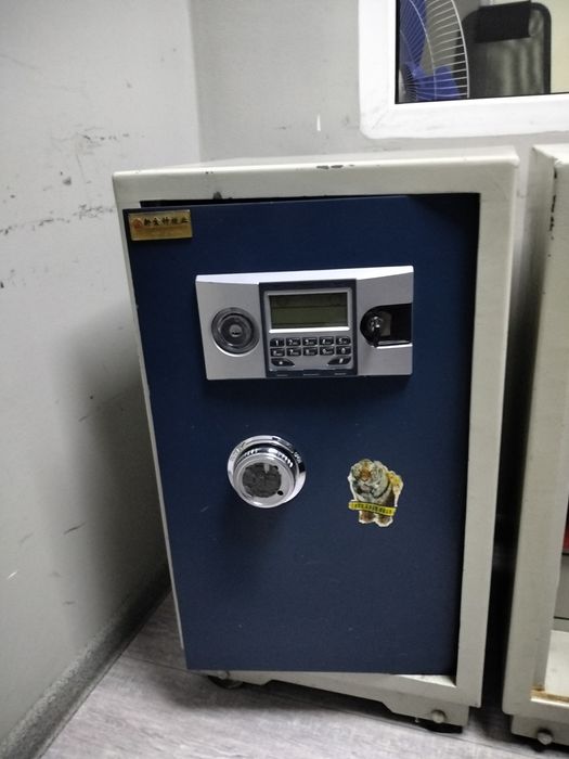 Продаю сейф в хорошем состоянии